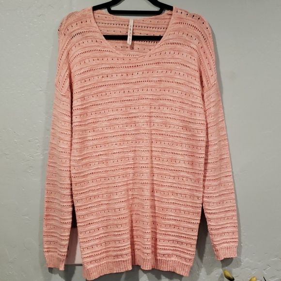Cozy Rose pink and white knitted loose sweater - Picture 1 of 5